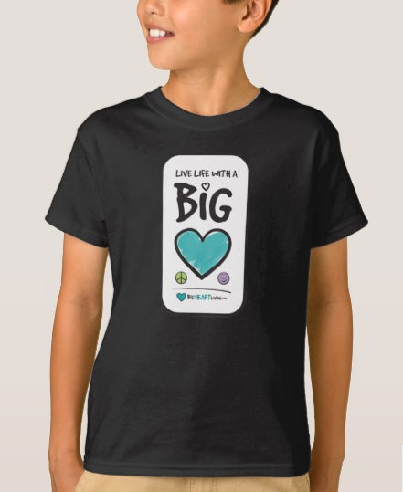 Apparel – Live Life with a Big Heart (on dark)
